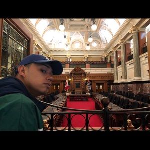 Meet your Posher, Luis